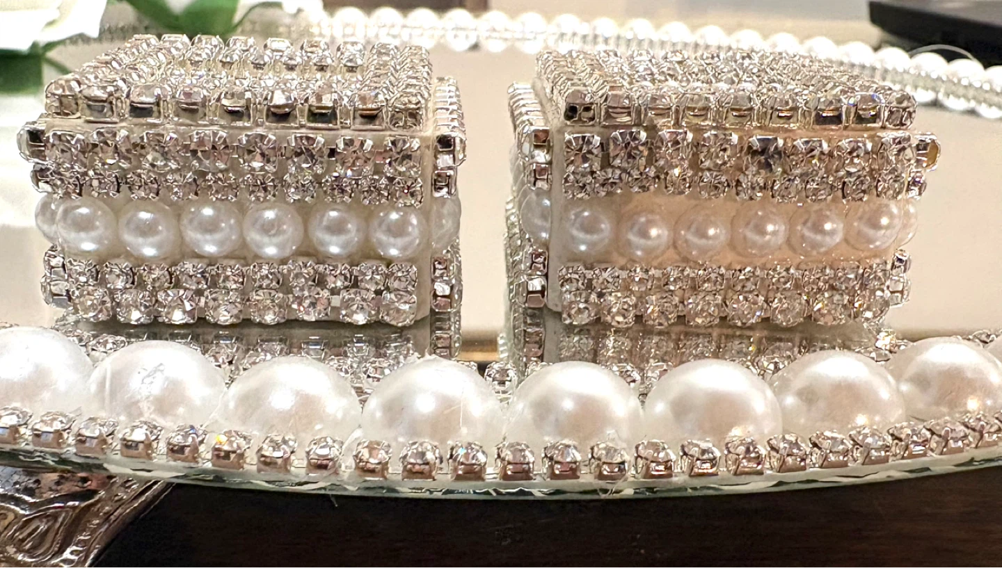 Round Mirror Tray with Faux Pearls & silver rhinestone borders - photo 3