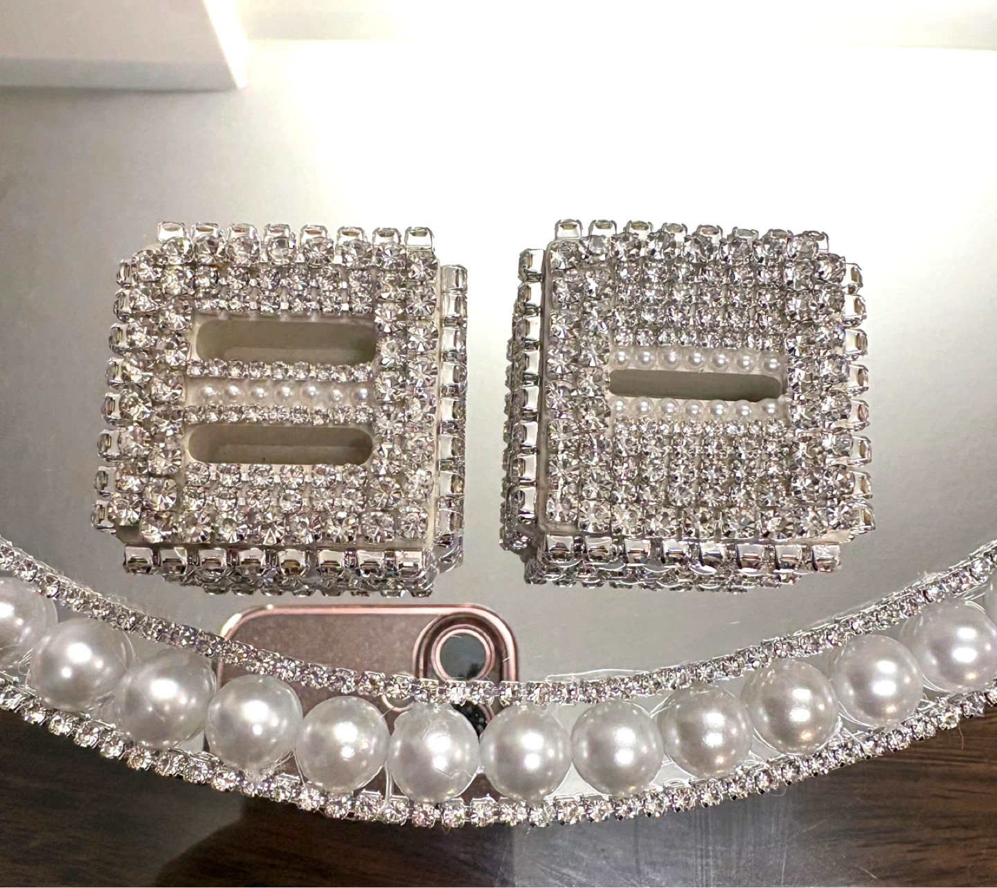 Round Mirror Tray with Faux Pearls & silver rhinestone borders - photo 4