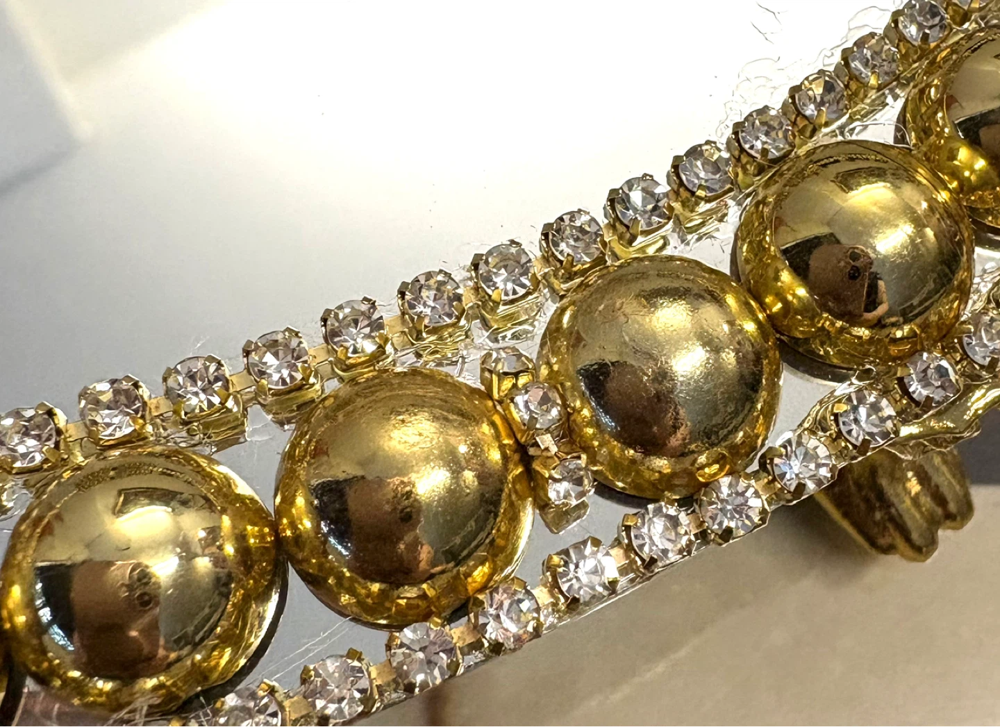 Round Mirror Tray with gold Pearls & gold rhinestone Border - photo 5