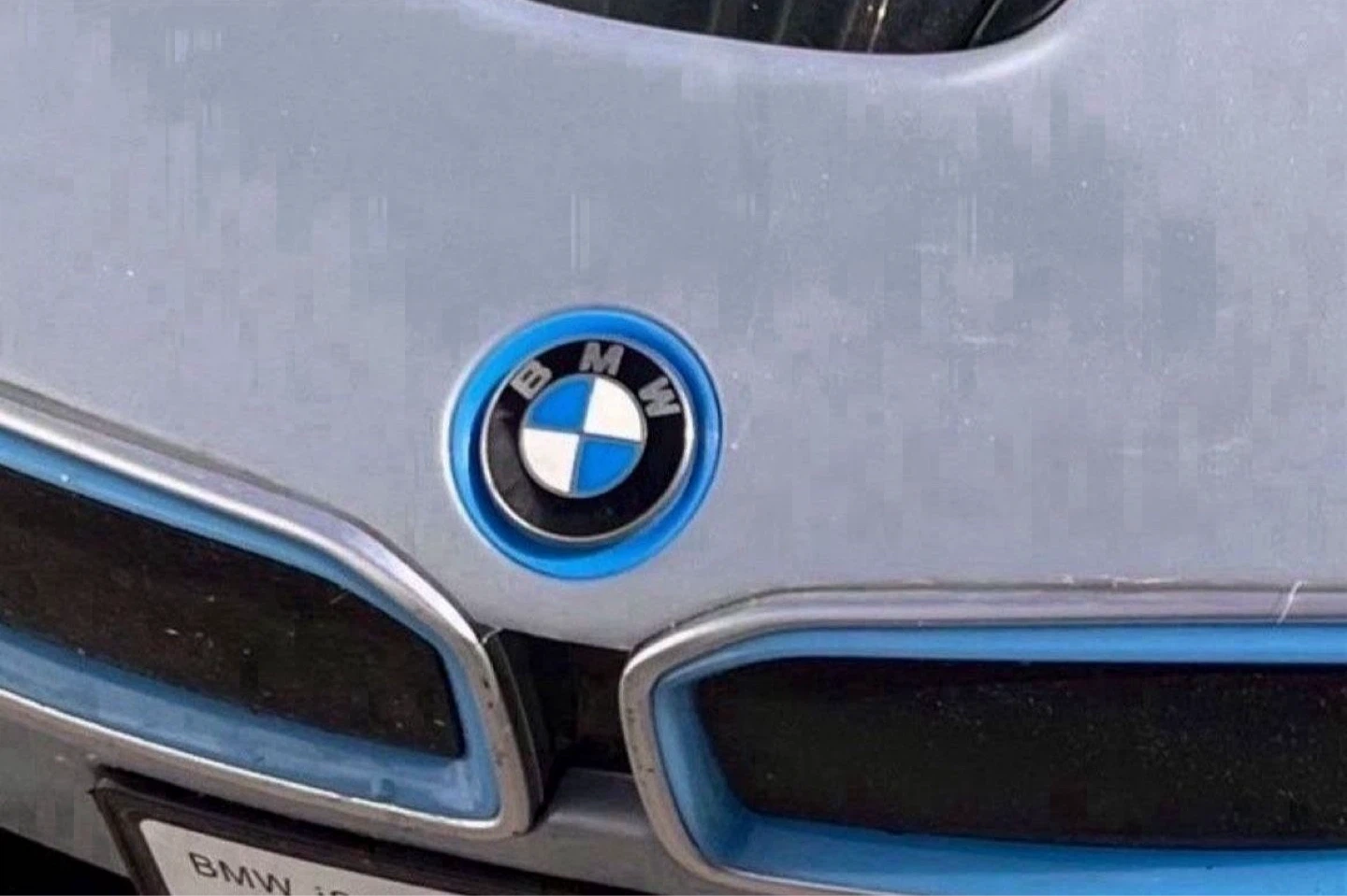 Licensed BMW i8 Spyder - Charger included - photo 5