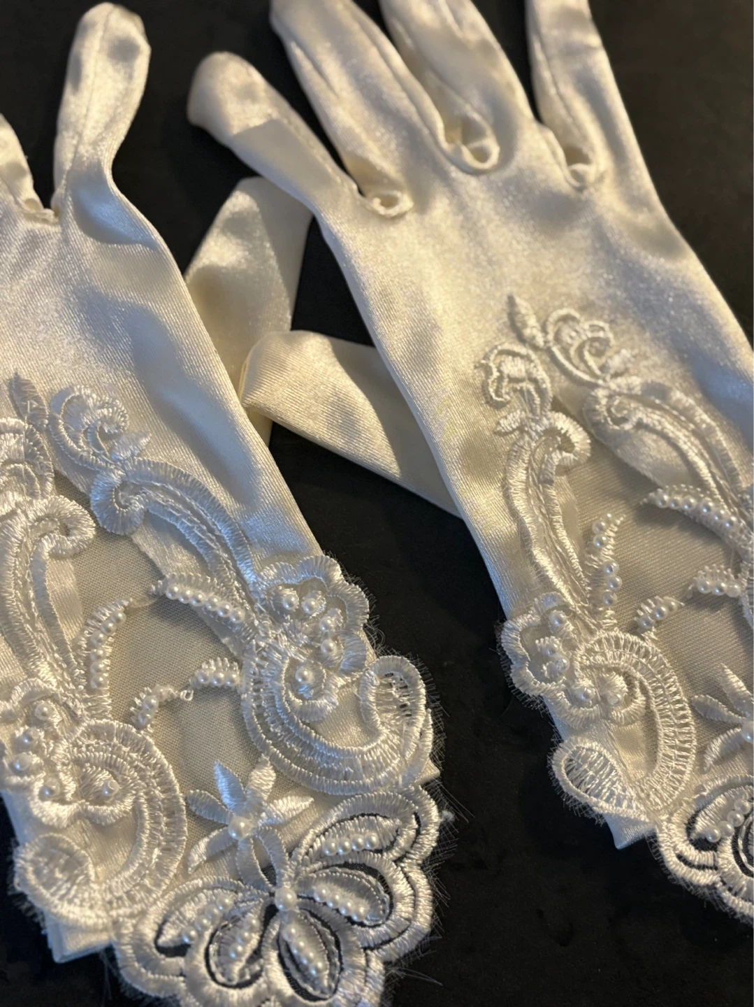 Kids White Lace Trim Gloves - photo 2