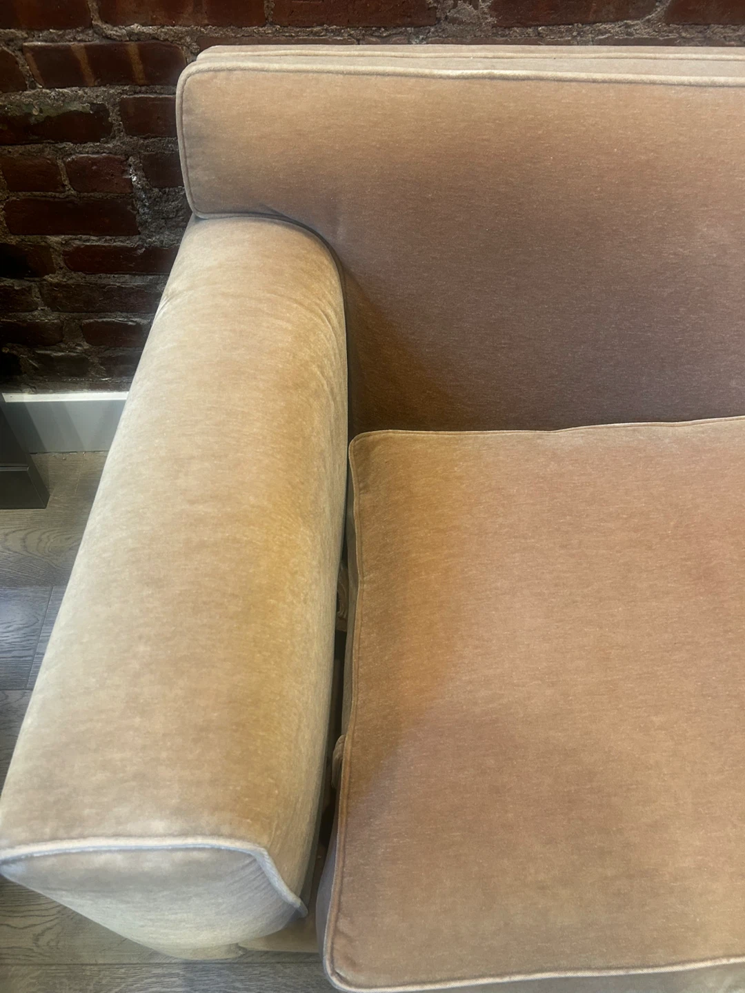 Authentic DONGHIA Mohair Sofa - Soho Era - $12k MSRP - photo 3