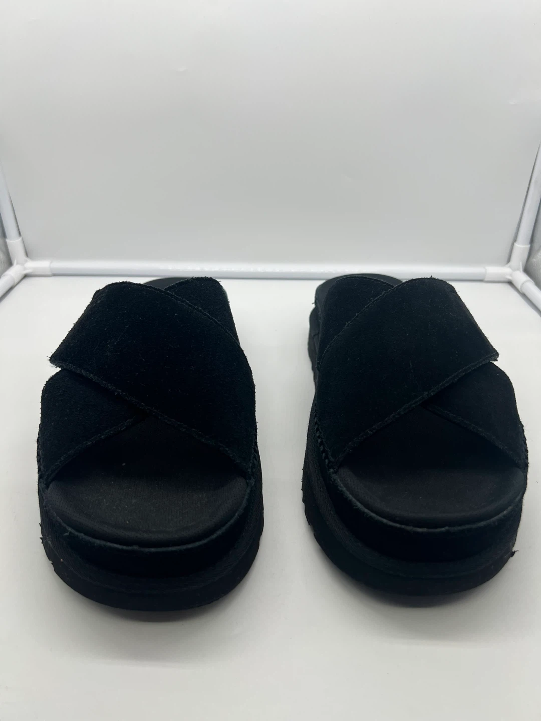 UGG Goldenstar Criss Cross Black Suede Platform Sandals sz 9/40 - photo 3
