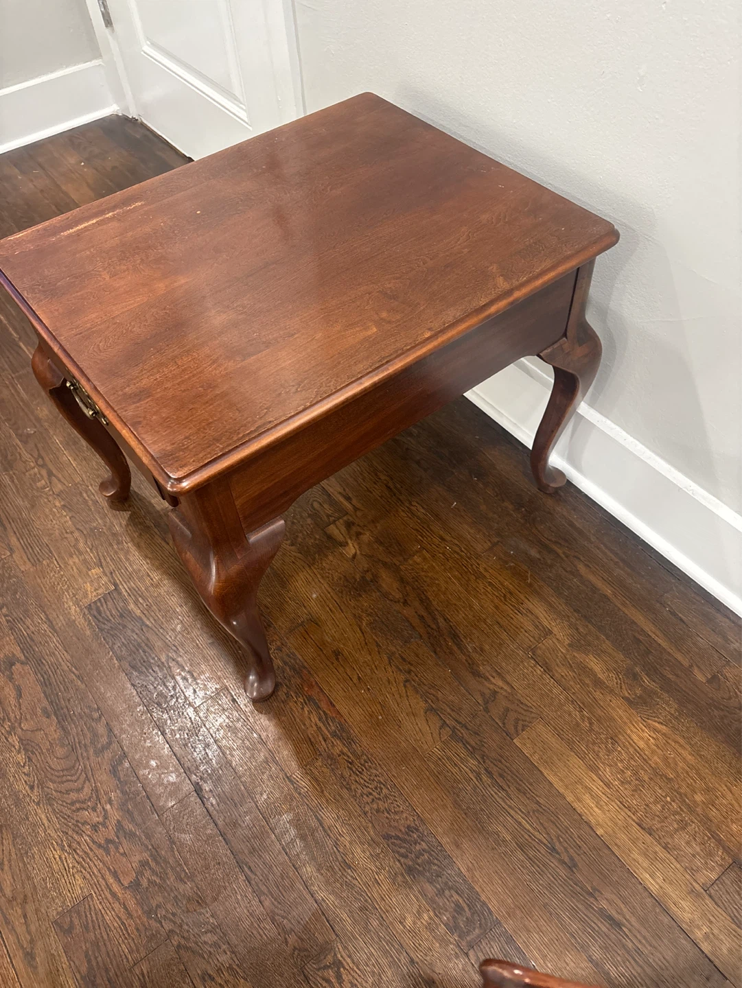 Vintage Wood End Table with Drawer- Reduced For Quick Sale - photo 4