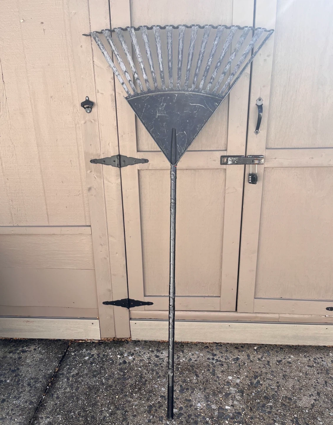 Large Leaf Rake 18 inch - photo 2
