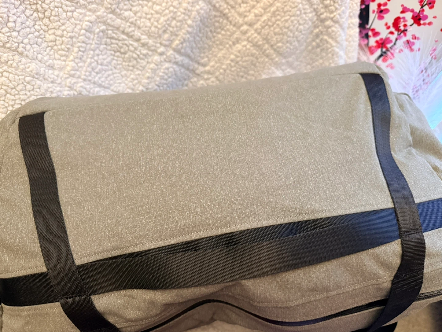Lululemon Grey Duffel Bag - photo 4