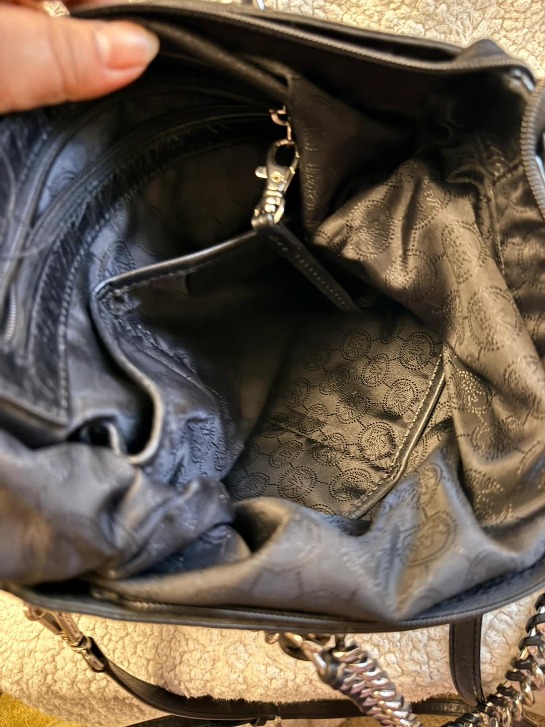 Michael Kors Black Leather Shoulder Bag with Silver Chain - photo 4