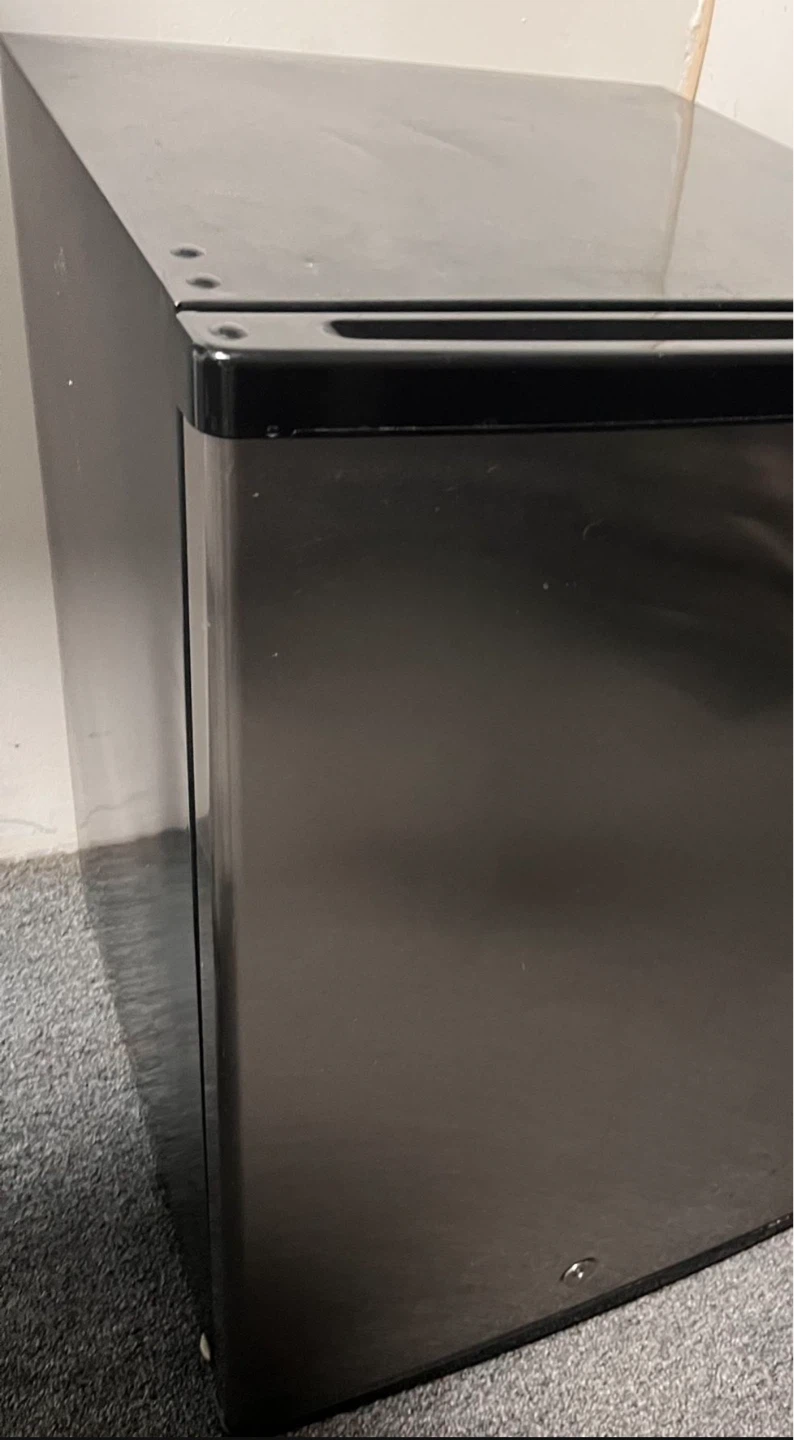 Whynter Upright Freezer 2.1 Cu. Ft. Mini Freezer - photo 2