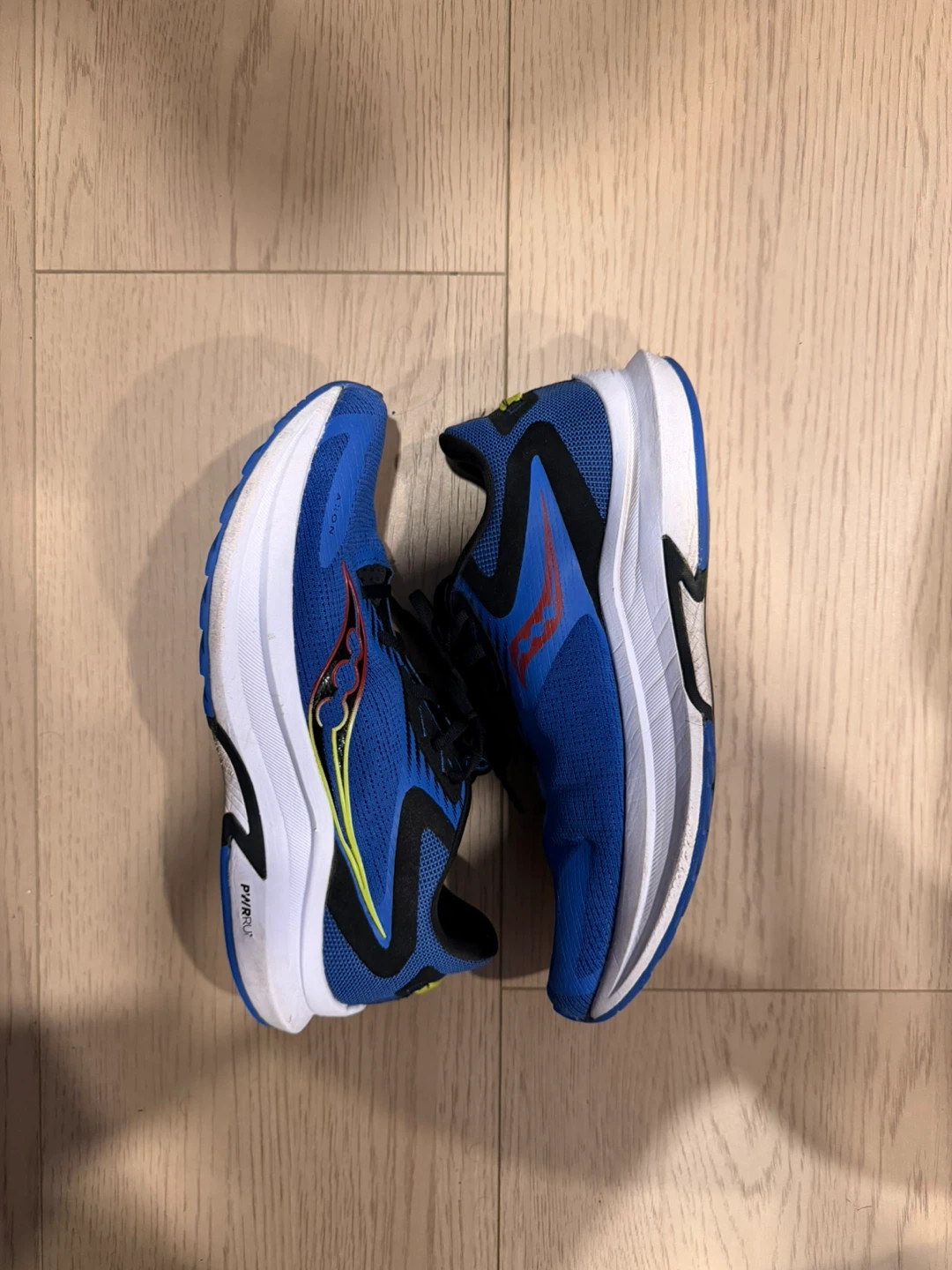 Saucony Running Shoes - photo 2