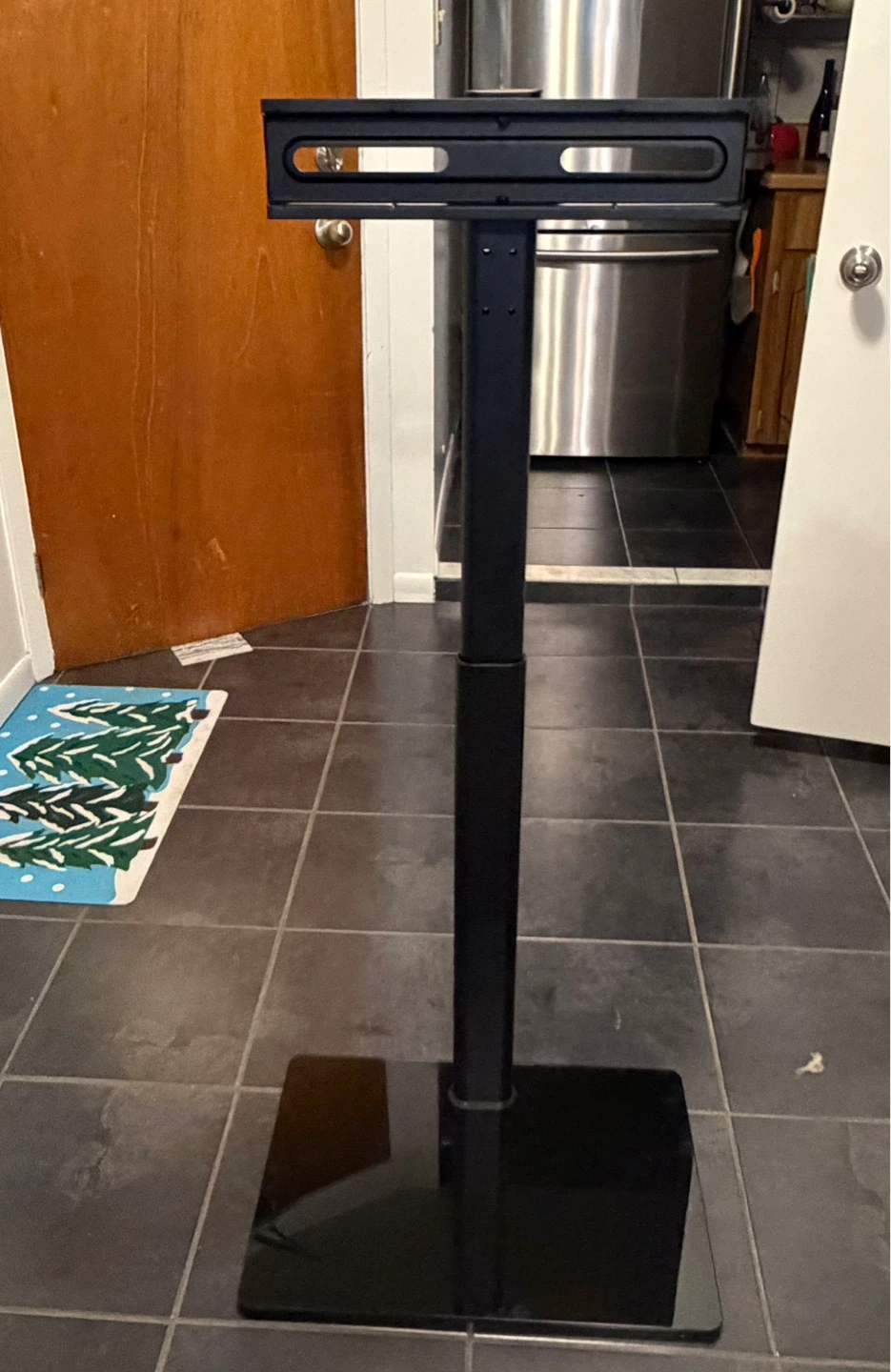 AX1006TB TV Stand with Mount - photo 4