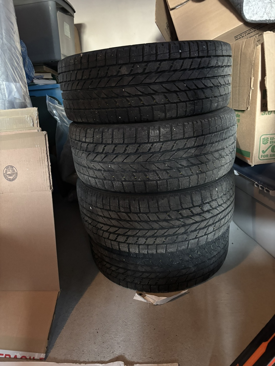 Set of 4 winter Tires with Rims (2007 Mini Cooper) - photo 2