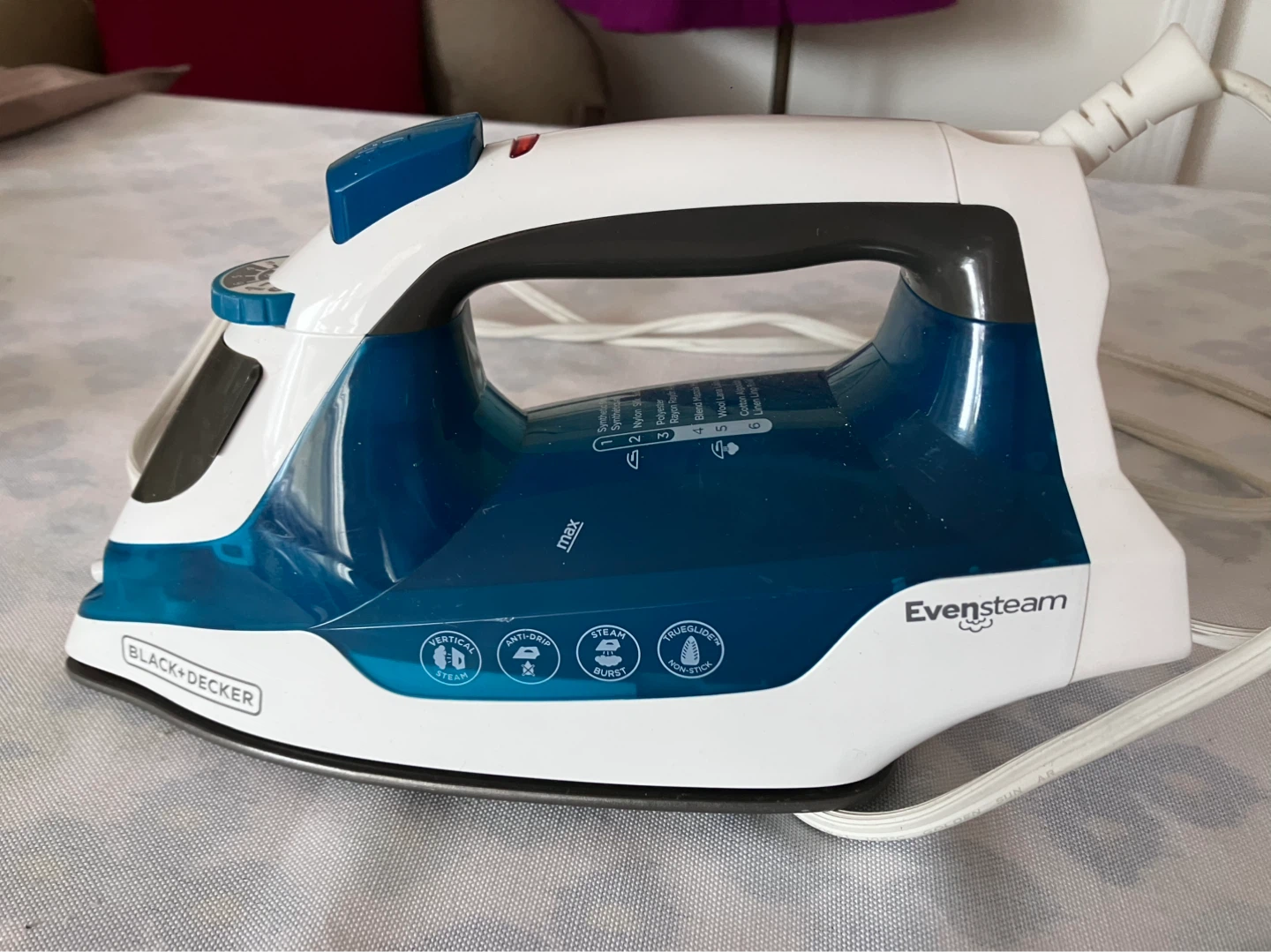 Black+Decker EvenSteam Iron