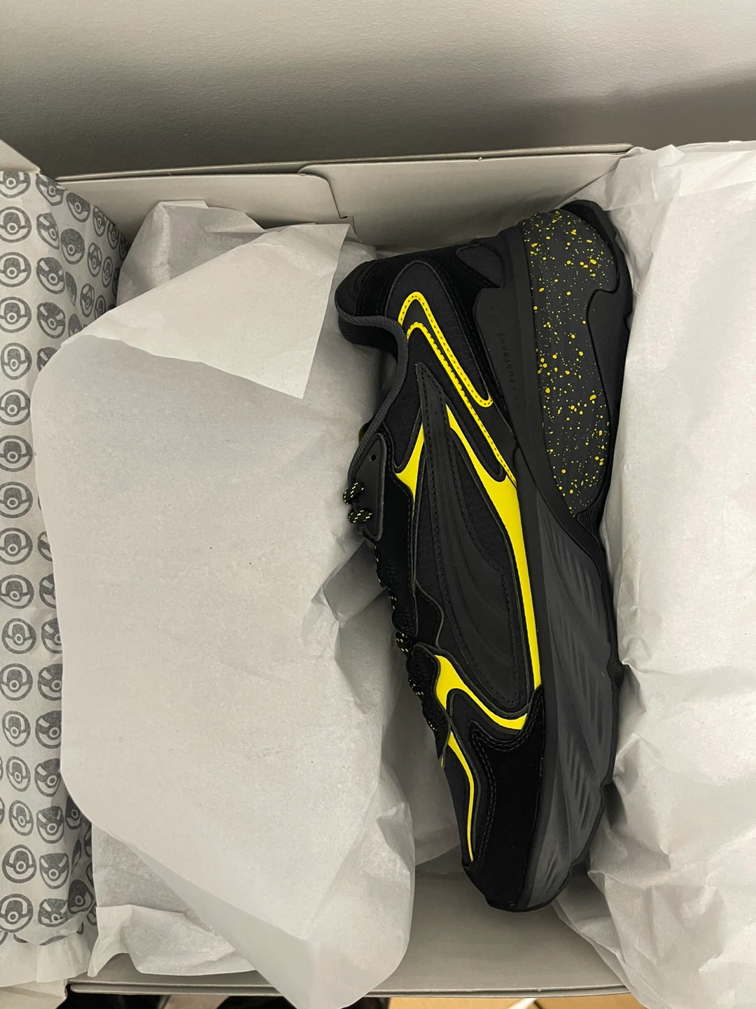 PUMA × Pokémon: Umbreon Fade Nitro Sneakers size 10.5 - photo 4