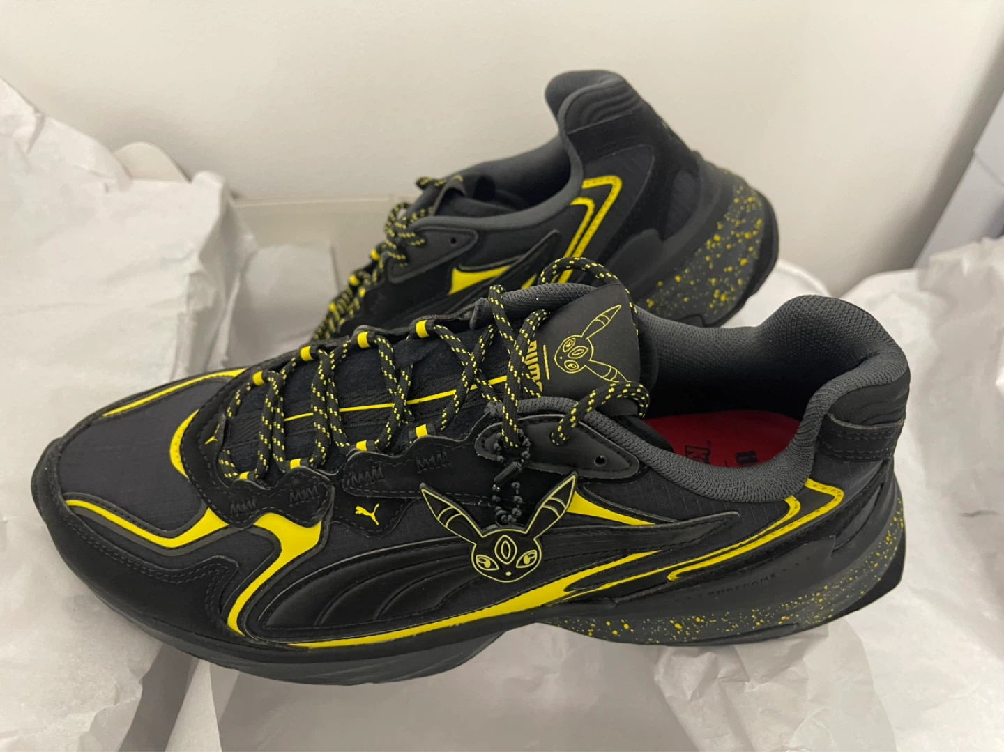 PUMA × Pokémon: Umbreon Fade Nitro Sneakers size 10.5 - photo 2