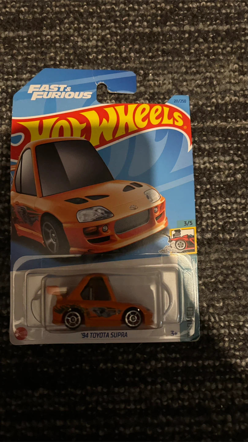 Hot Wheels supra