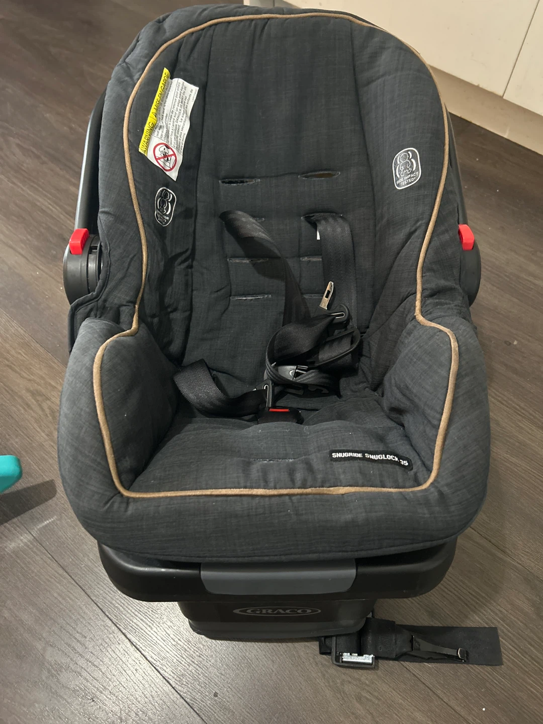 Graco SnugRide 35 Infant Car Seat