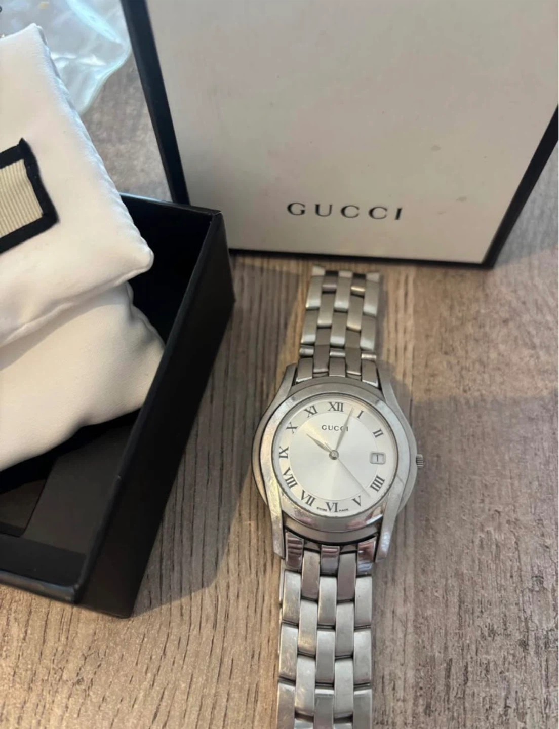 Gucci Watch with Box - photo 2