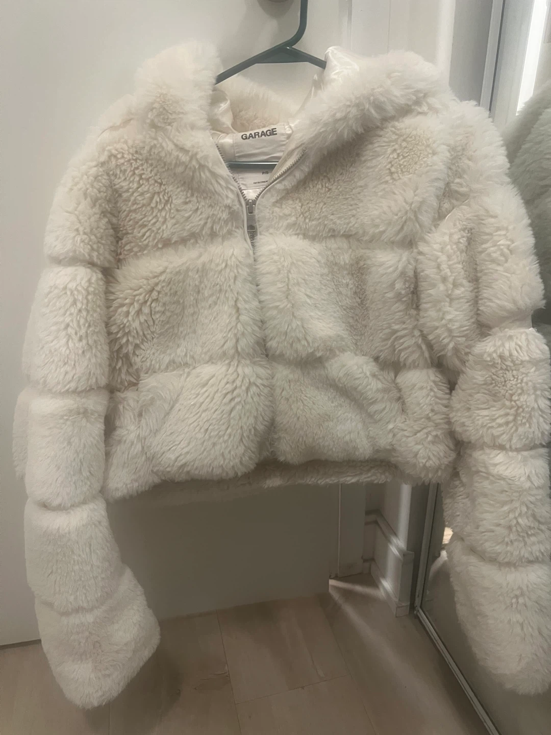 Garage Faux Fur Jacket - Cream - P/S