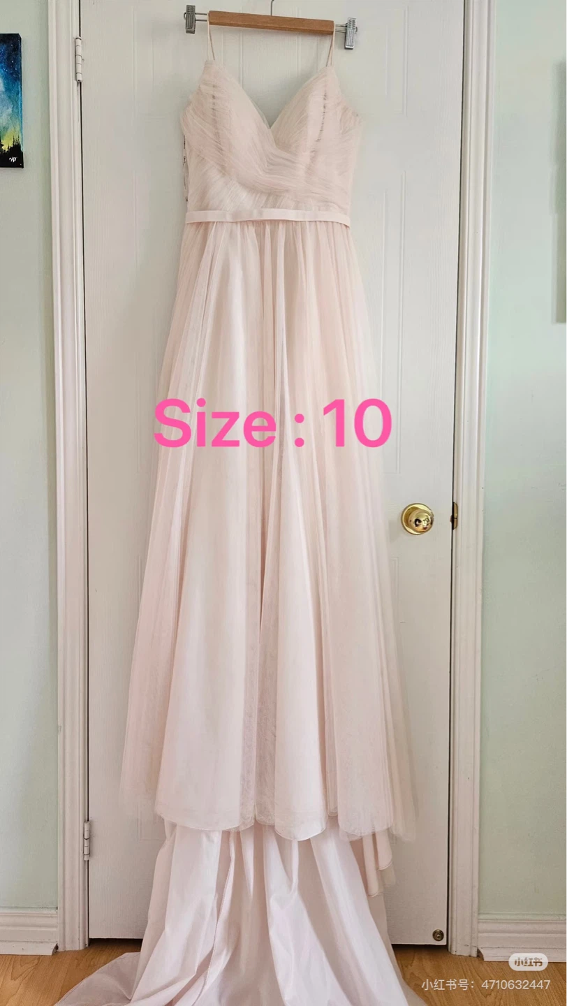 Women's Blush Tulle Wedding Dress