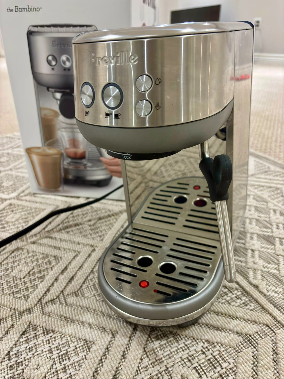 Breville the Bambino Espresso Machine with Auto Milk Frother - photo 3