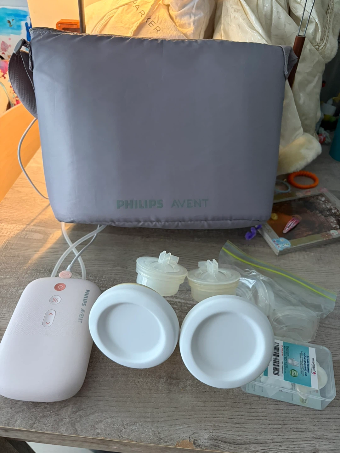 Philips Avent Electric Breast Pump with Accessories