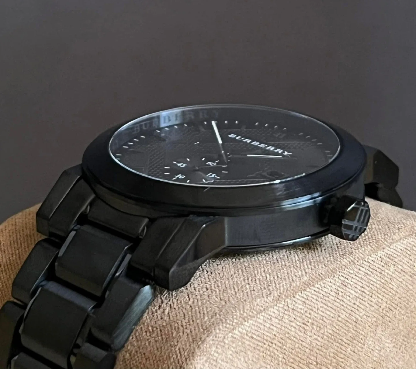 FOR SALE ✨ Burberry Men’s The City Gunmetal Dial Steel Watch - photo 5