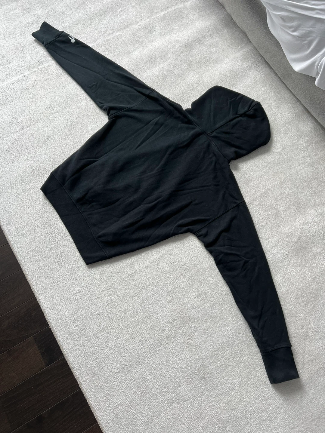 Uniqlo Disney UT Hoodie - Size M - photo 4
