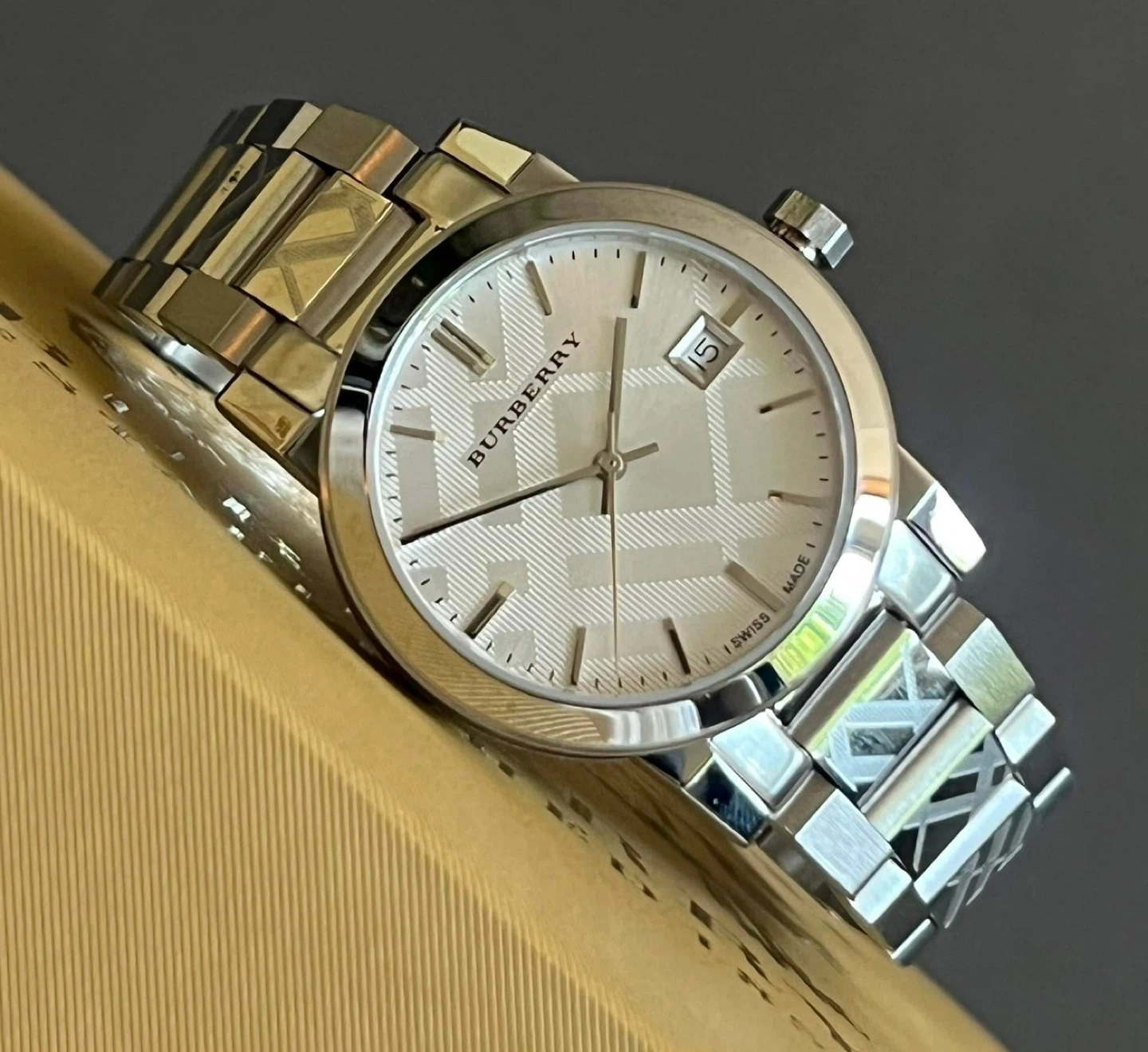 FOR SALE ✨ Burberry Women Silver  Stainless Steel Watch