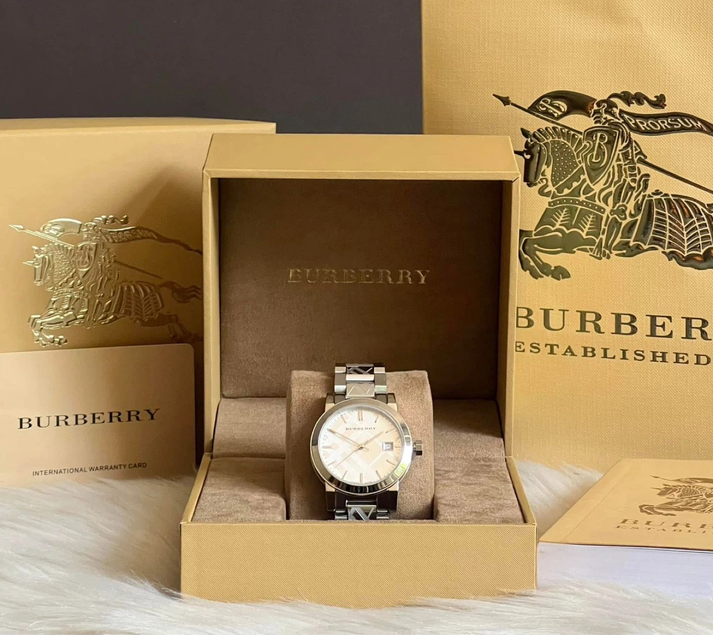 FOR SALE ✨ Burberry Women Silver  Stainless Steel Watch - photo 2