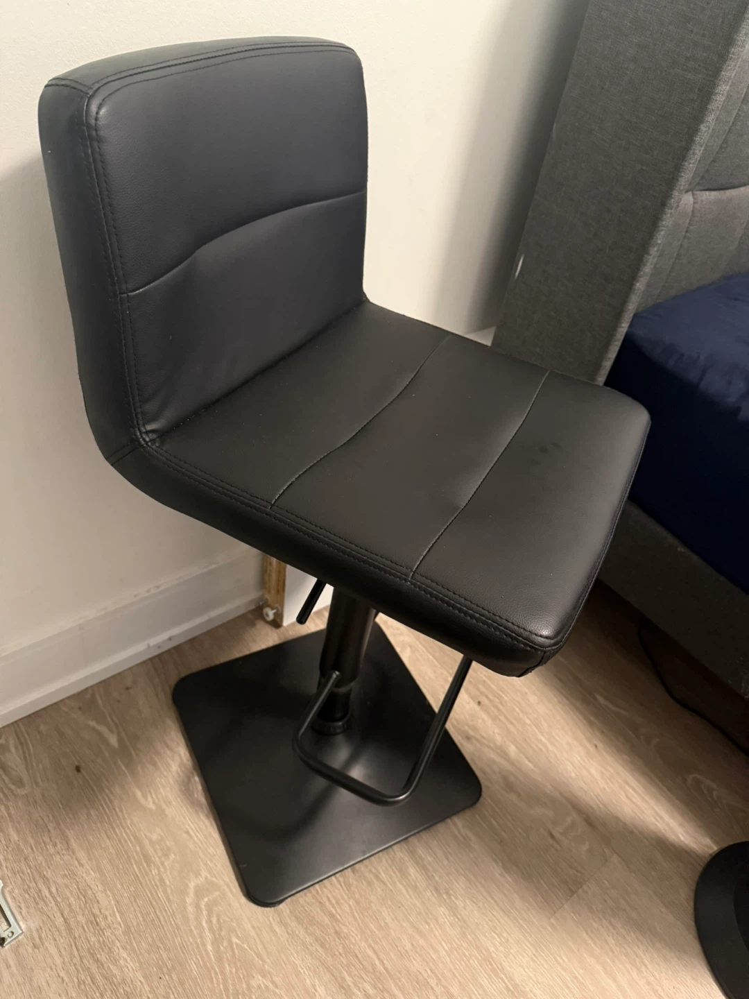 Black Faux Leather Bar Stool 2 pcs - photo 2