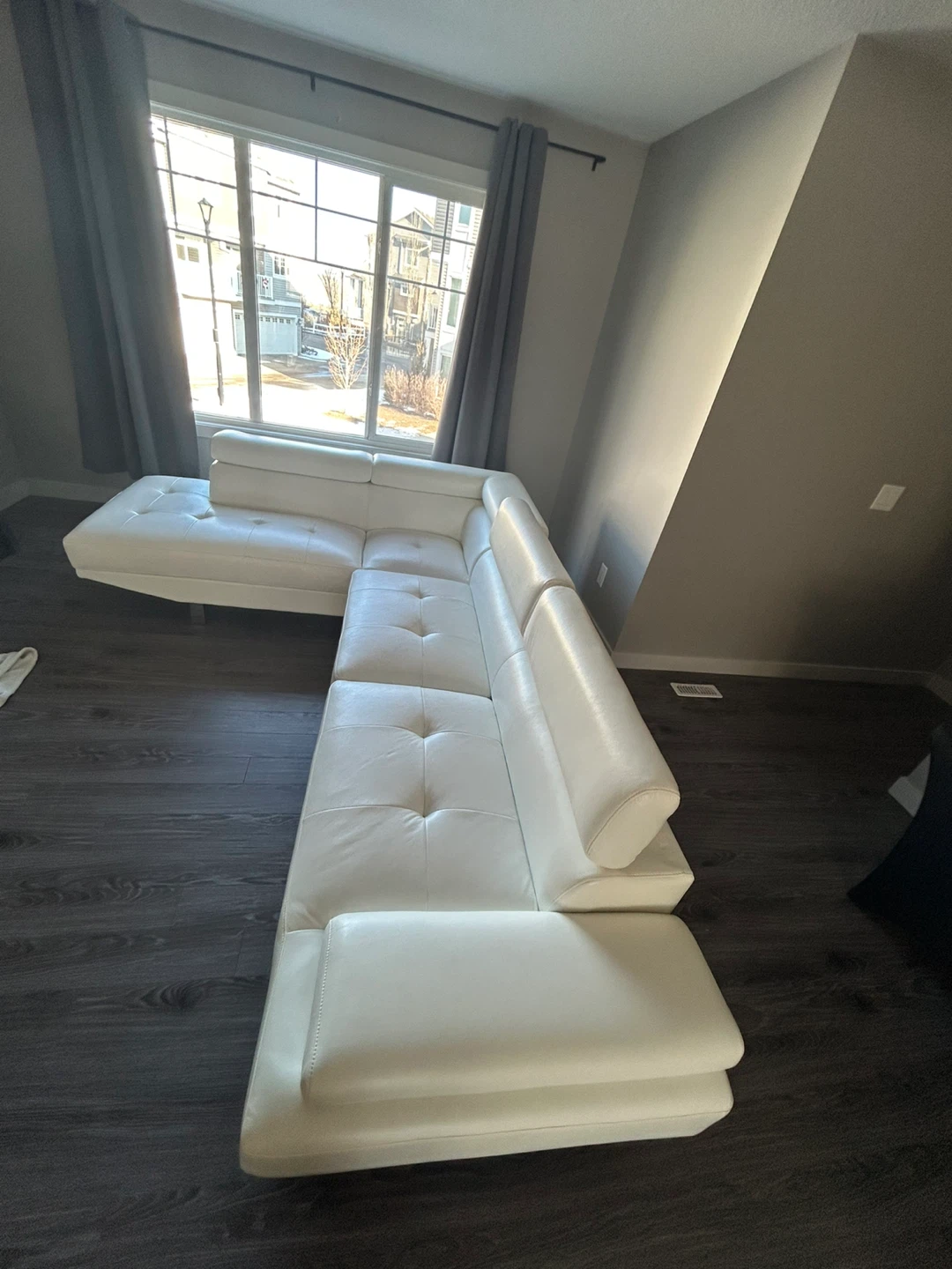 White Sectional Sofa - photo 2