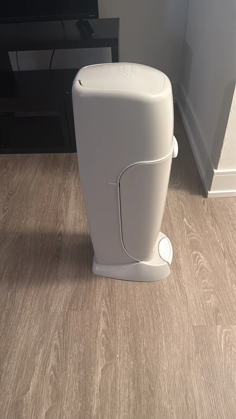 Genie Diaper Pail - photo 2