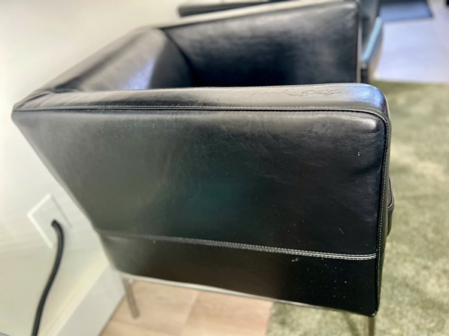 Black Leather Armchair ( 2 available ) - photo 3