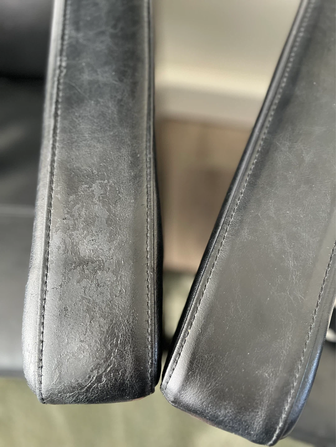 Black Leather Armchair ( 2 available ) - photo 5