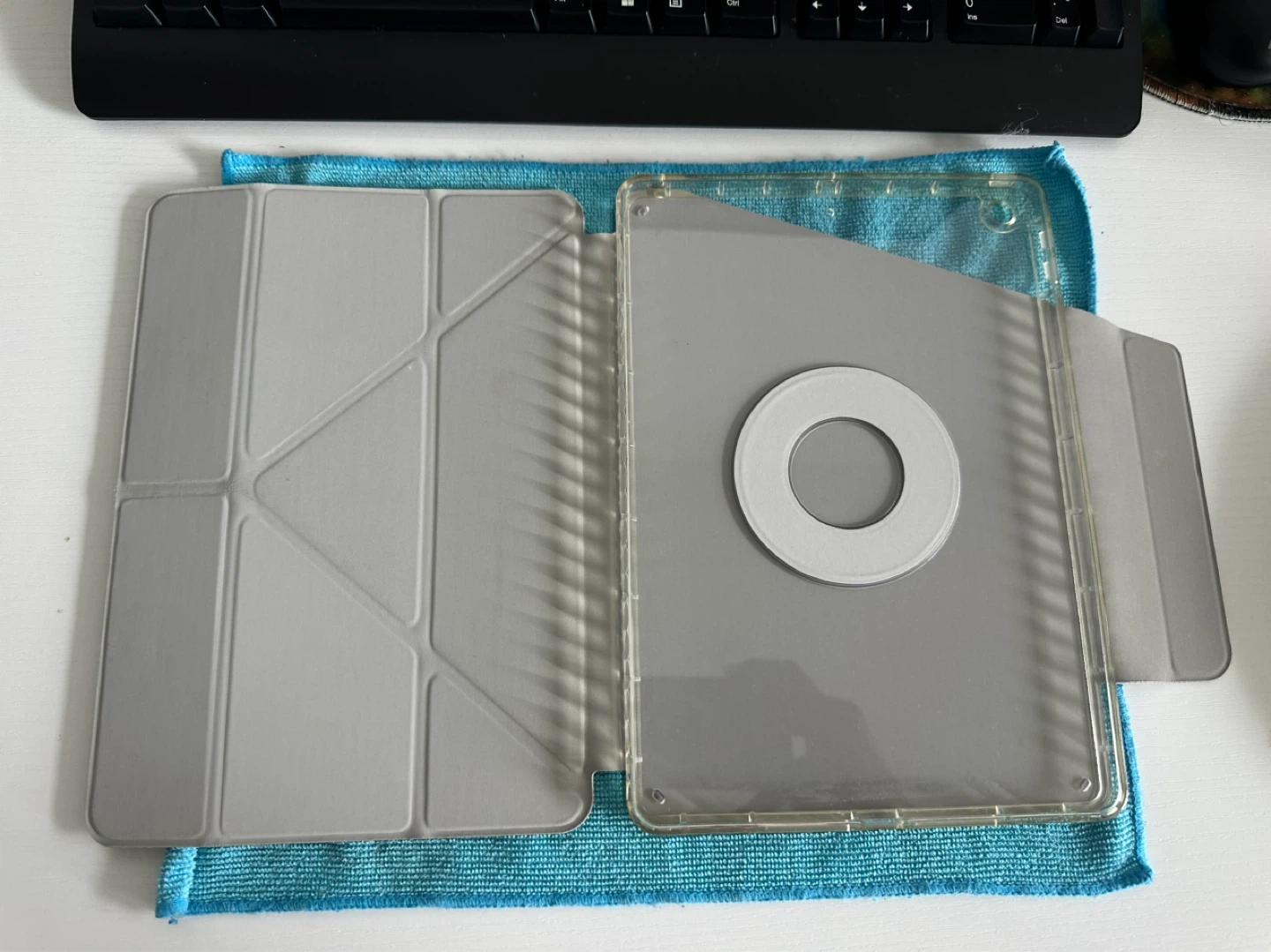 Apple iPad 9 (2021) with Smart Case and Apple Pencil - photo 5