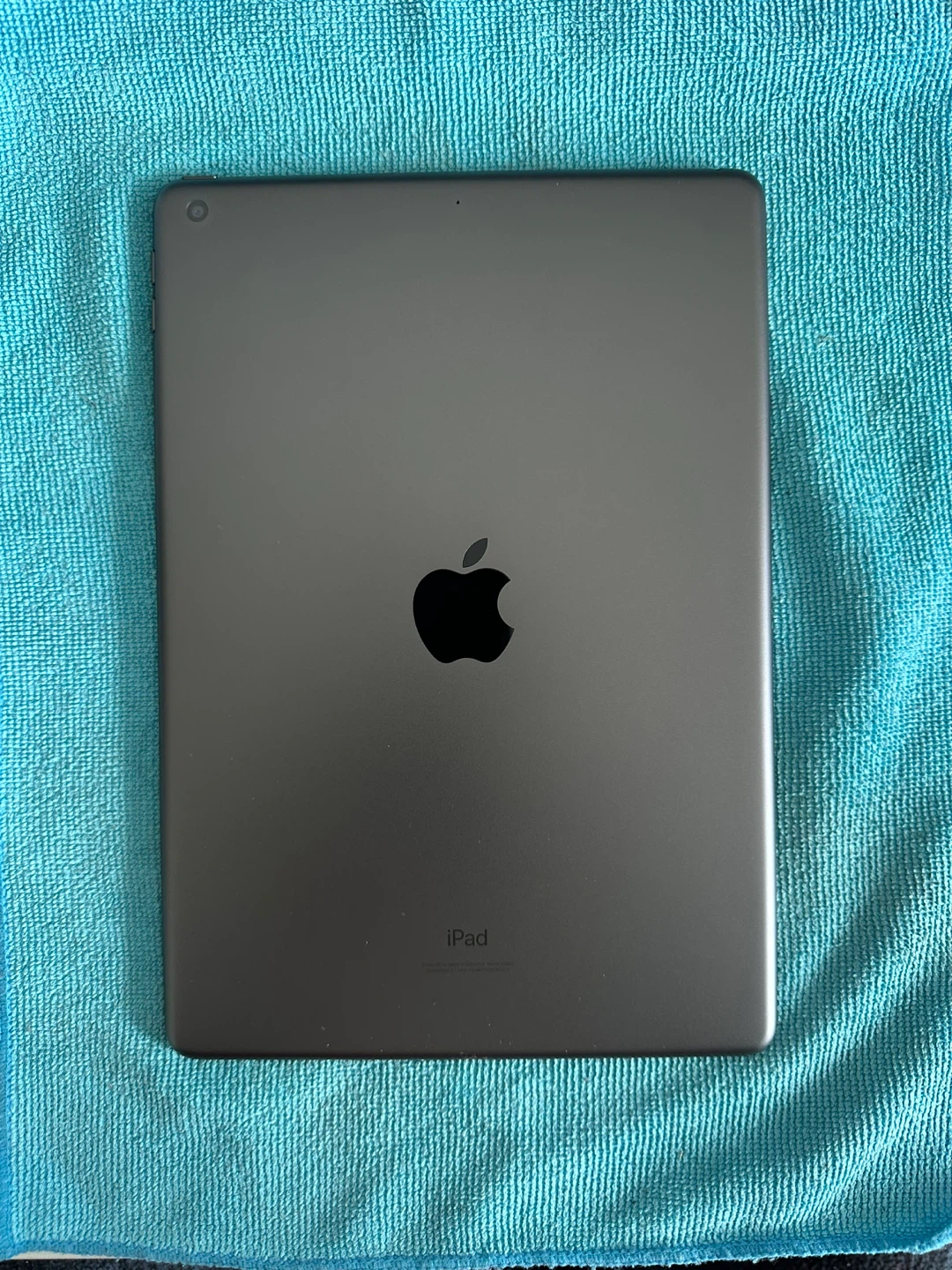 Apple iPad 9 (2021) with Smart Case and Apple Pencil