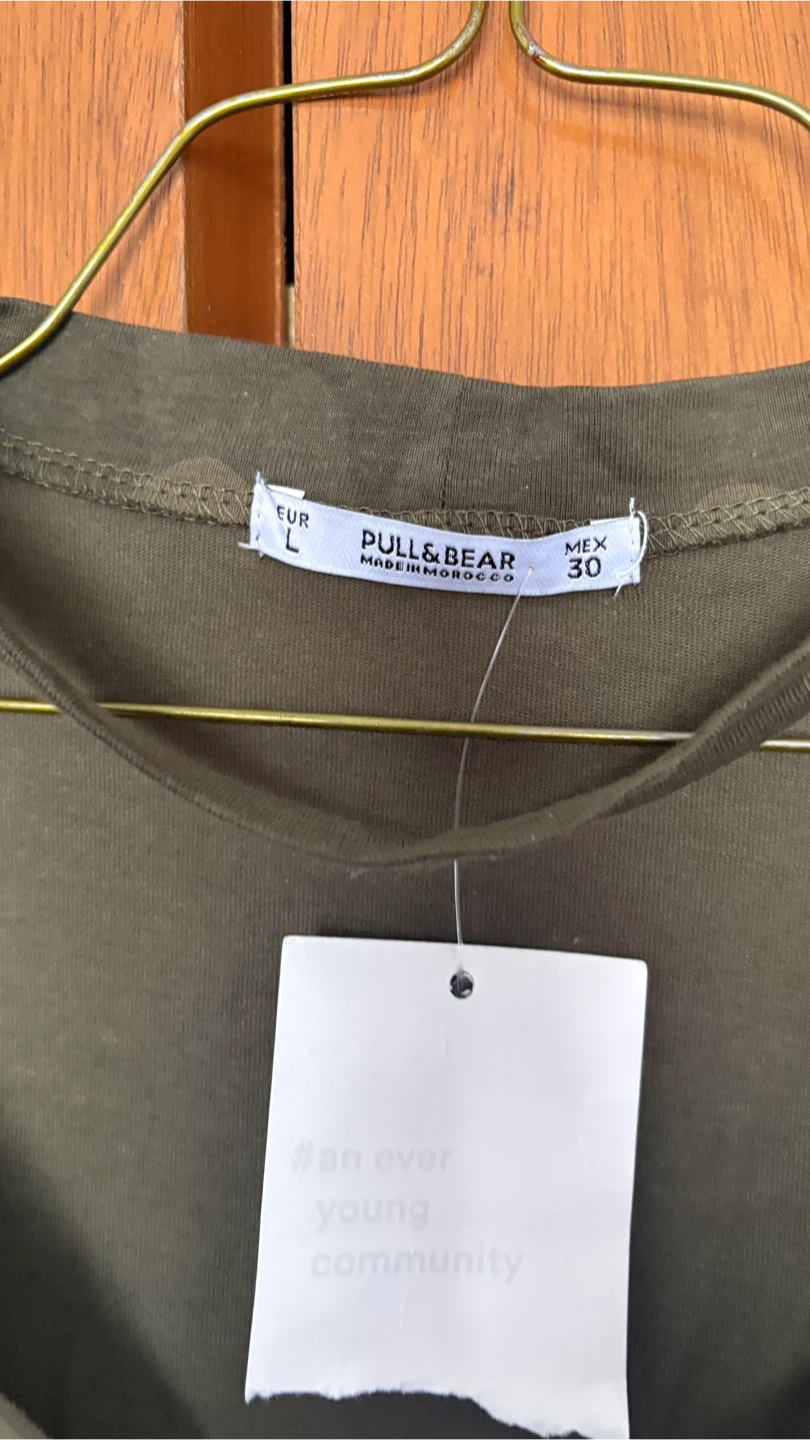 Pull & Bear Camo Print V-Neck T-Shirt - Size L
