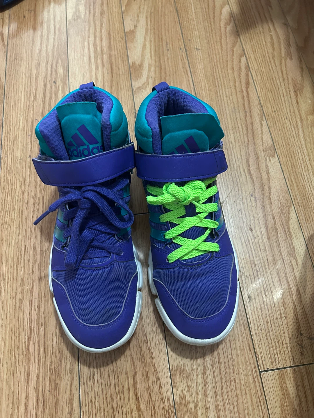 Size 7.5 Women Adidas Hi-Top Sneakers - photo 3