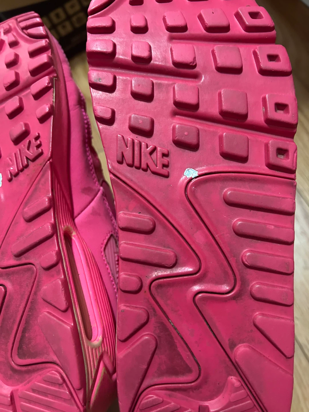 Size 6Y Pink Nike Air Max 90 Shoes - photo 5