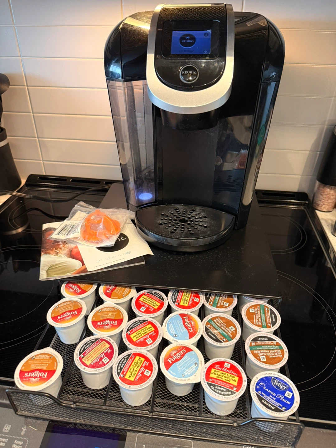 Keurig Coffee Maker - Carafe, K-Cups and tray - photo 5