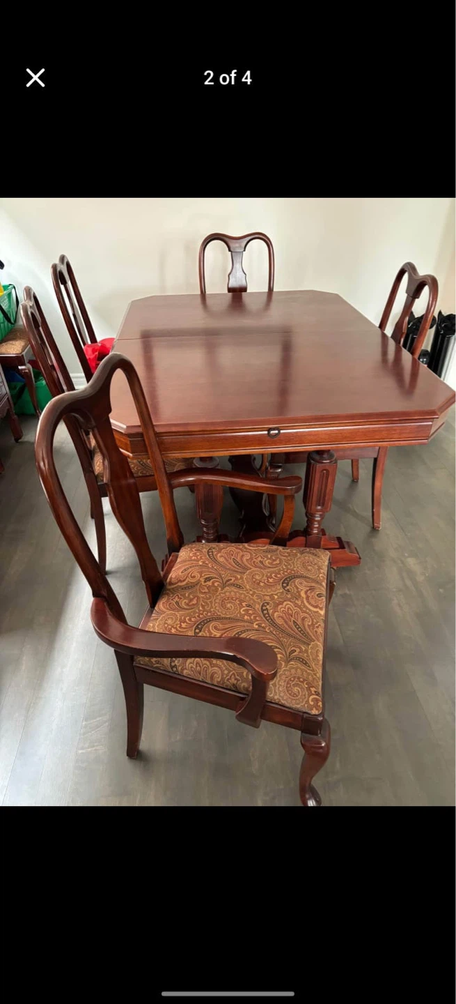 Dining Table with 4 Chairs - photo 2