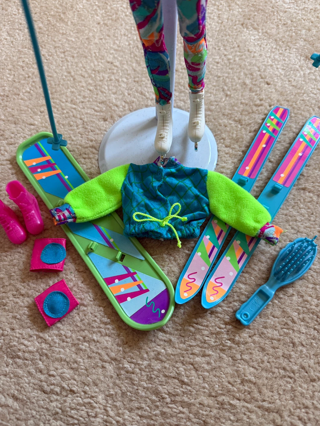 Vintage Barbie Midge  Winter Sport Doll 13514 with Accessories - photo 5
