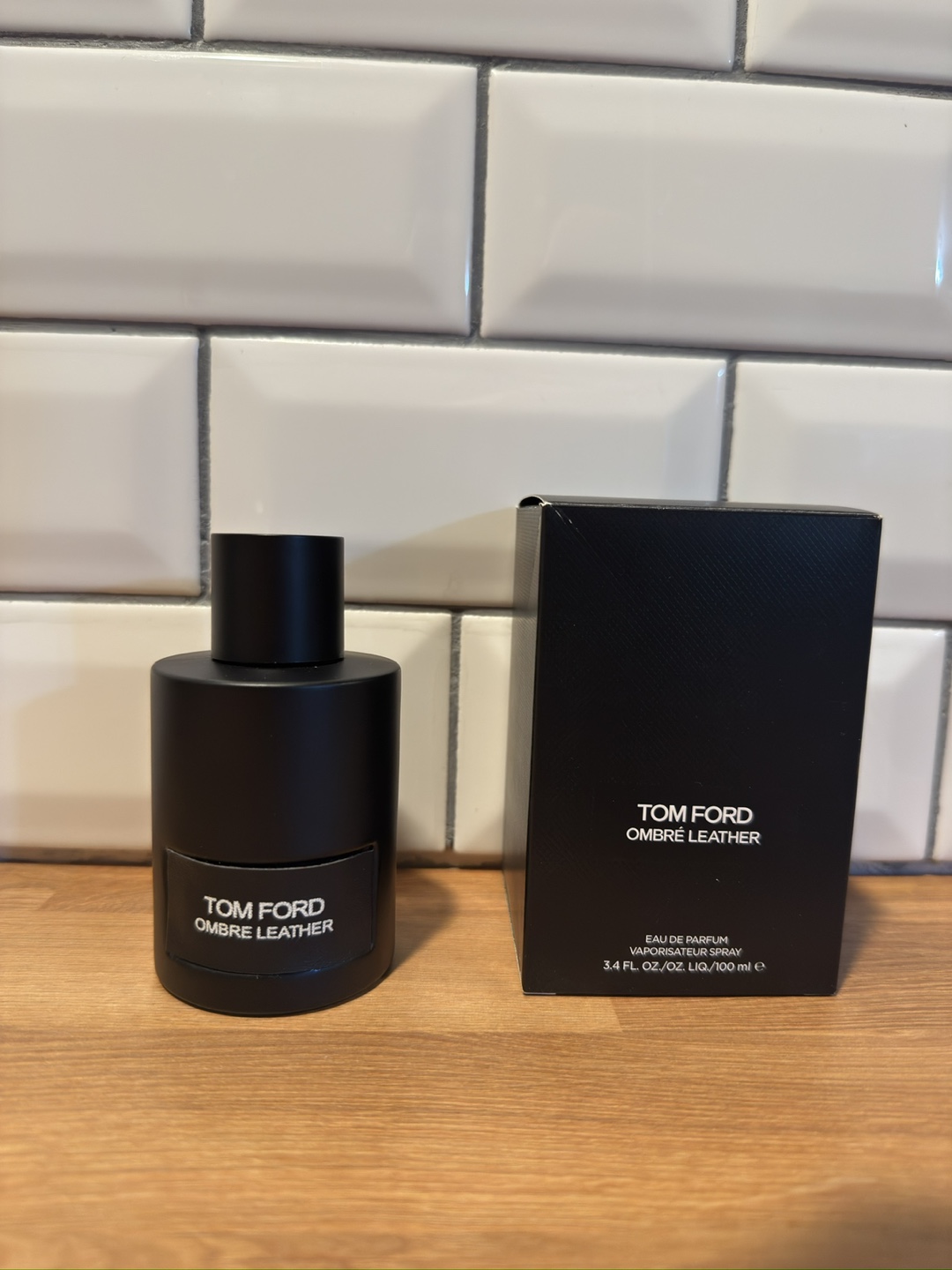 Tom for ombré leather  cologne