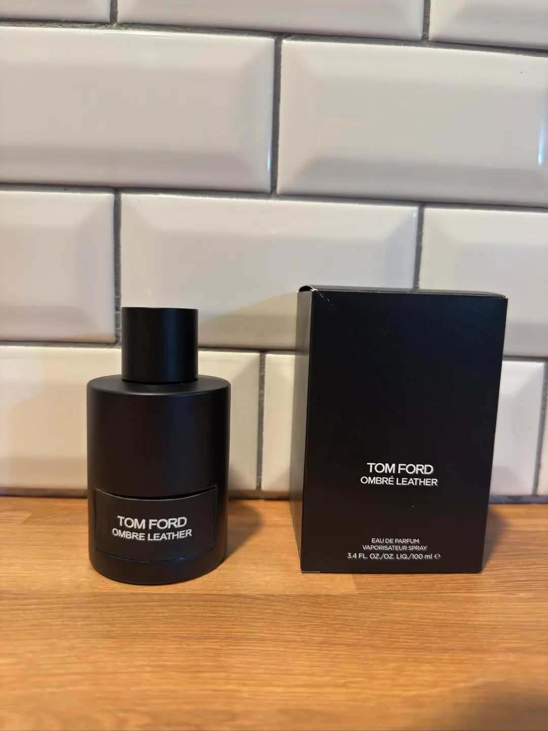 Tom for ombré leather  cologne