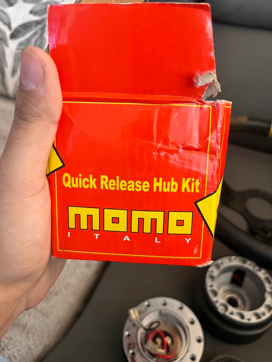 Momo Steering Wheel with Quick Release Hub Kit - photo 4