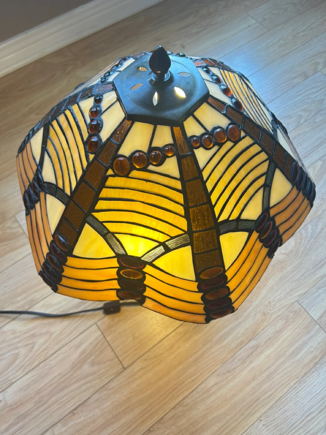 Tiffany Style Stained Glass Table Lamp (PRICE FIRM) - photo 2