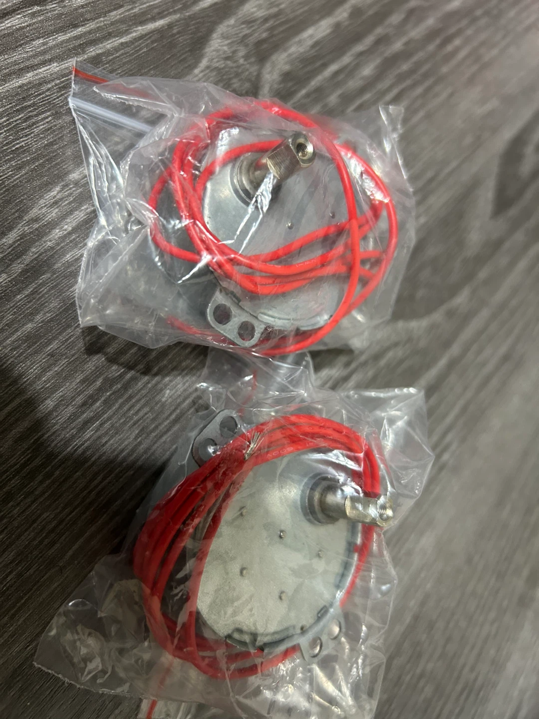 New-TYC Synchronous Motor AC 24V 50/60Hz 4W 5/6 R/min - photo 4