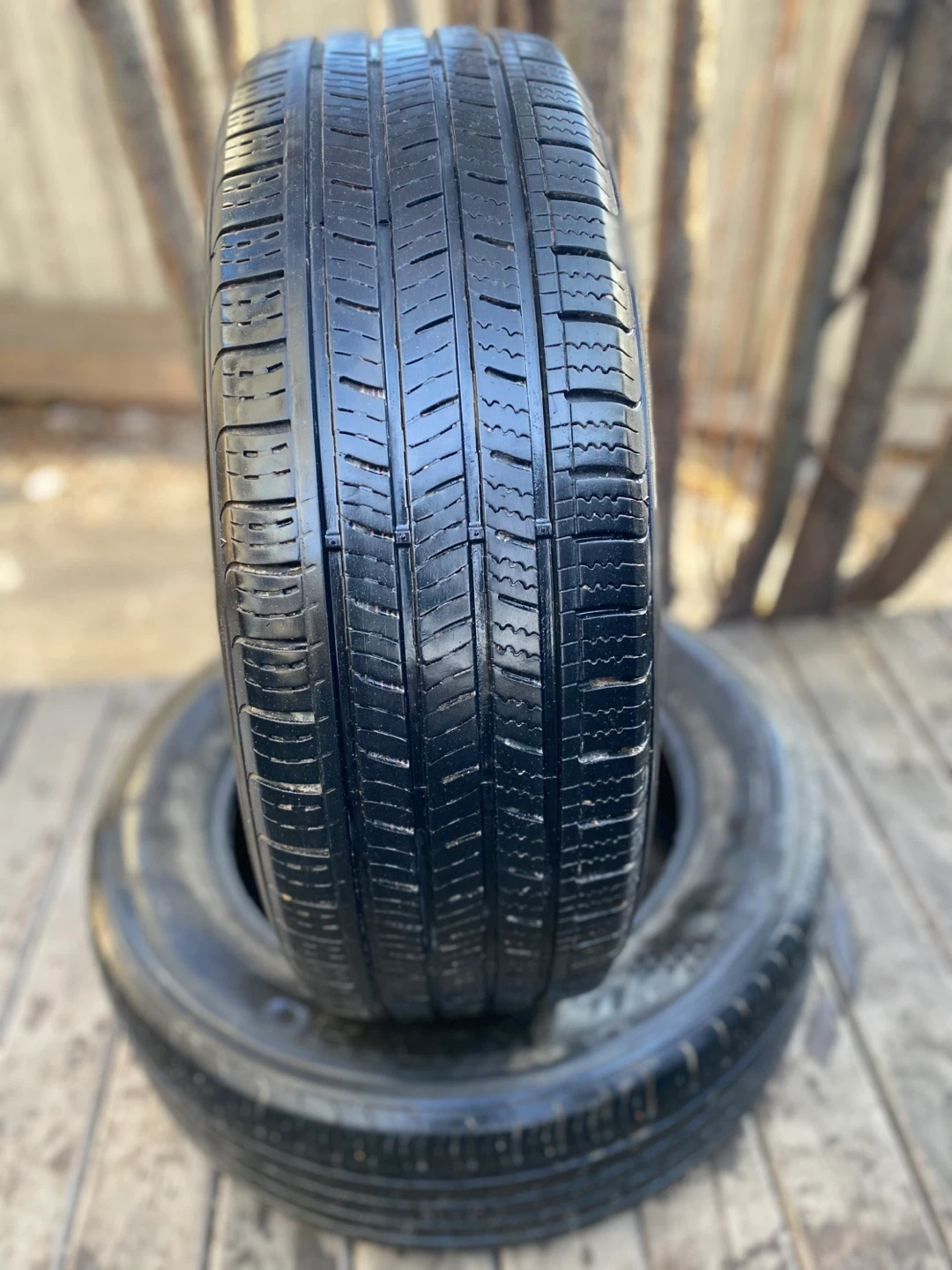 Kumho Solus TA71 Tire 215/65 R17 99T