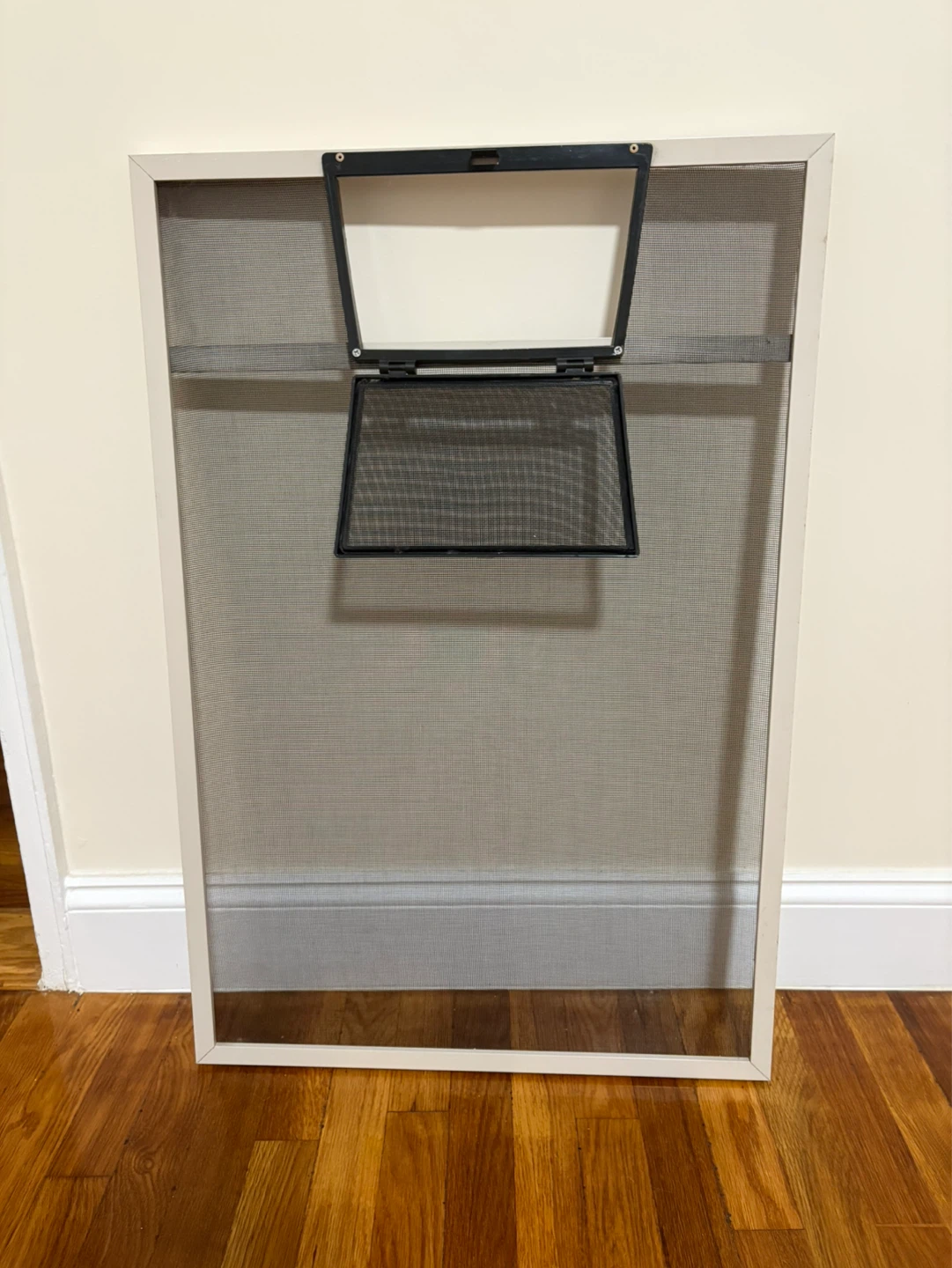 Mesh Window Screen 21.5” x 32” with door