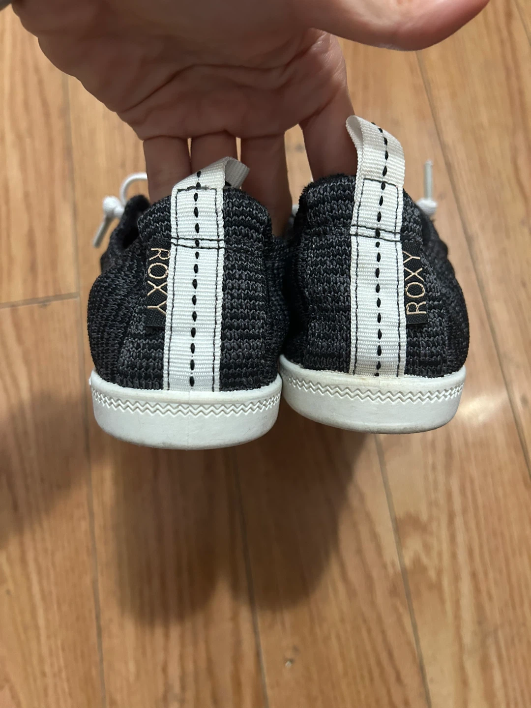 Size 4 Kids Girls Roxy Black Knit Slip-On Sneakers - photo 4